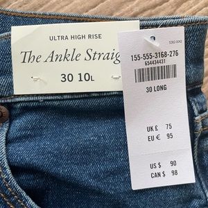 Ultra High Rise Ankle Straight Jean